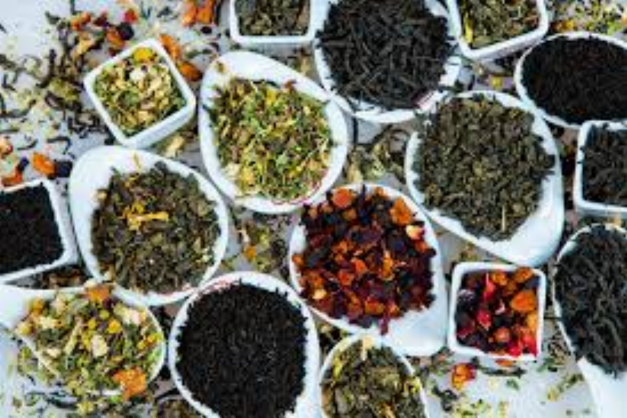 Tee (verschiedene Sorten)